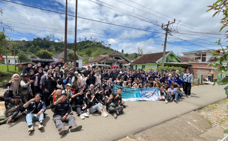 Tanam Kontribusi di Gunung Congkrang Cikajang, Kolaborasi Hijau Jaga Alam di Hari Sejuta Pohon
