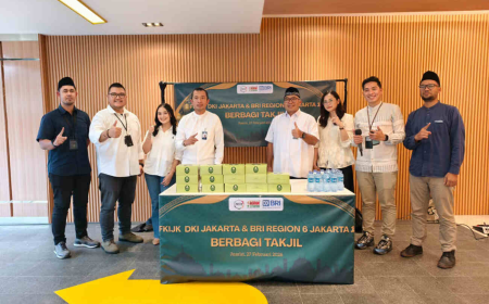 Sinergi Kebaikan, FKIJK DKI Jakarta dan BRI Regional Office 1 Gelar Aksi Berbagi Takjil